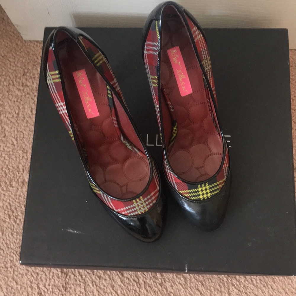 Betsy Johnson Black Tartan Pumps
